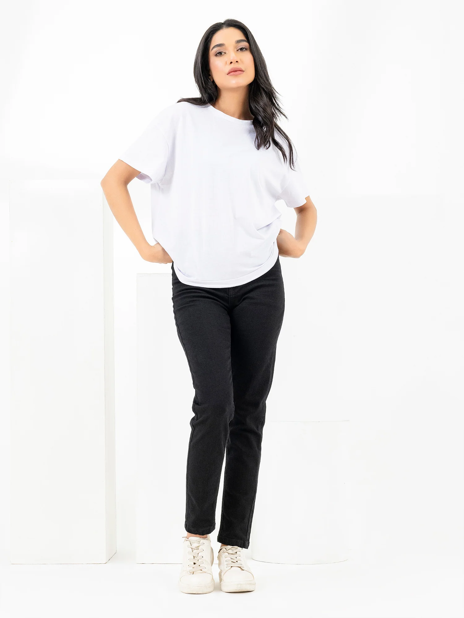 Basic Skinny Jeans - Image 3