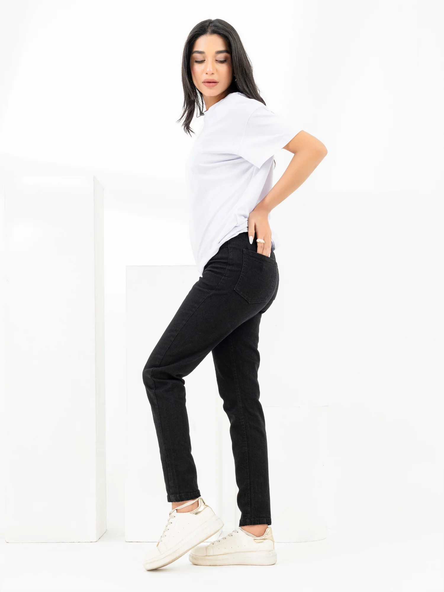 Basic Skinny Jeans - Image 4